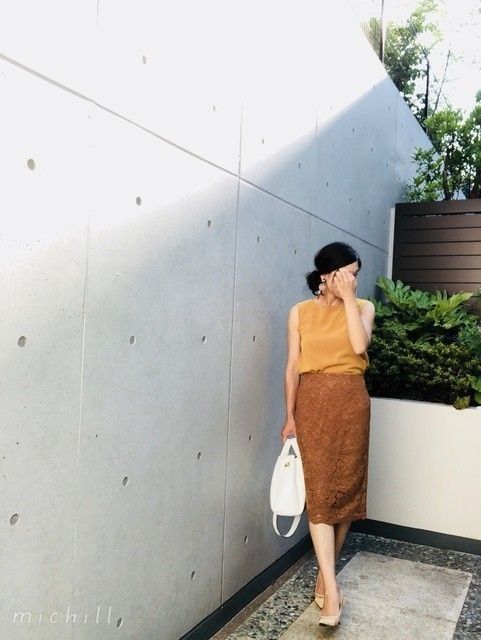 秋にも使える！GU新作レーススカート♡艶っぽフェミニンコーデ (2018年