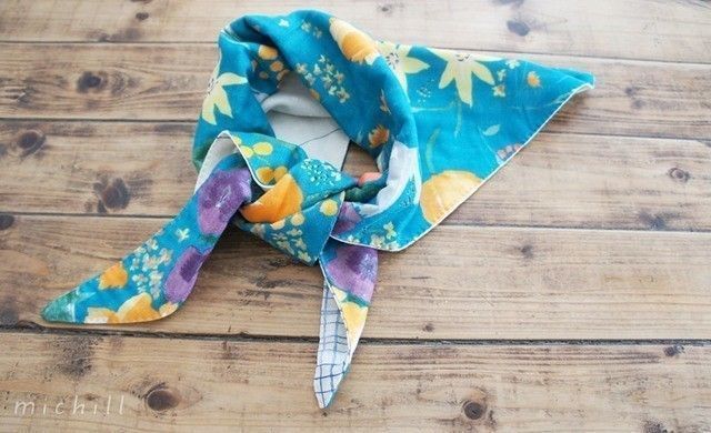 春色のかわいい 便利な三角スカーフの作り方 手縫いで簡単ハンドメイド Michill ミチル